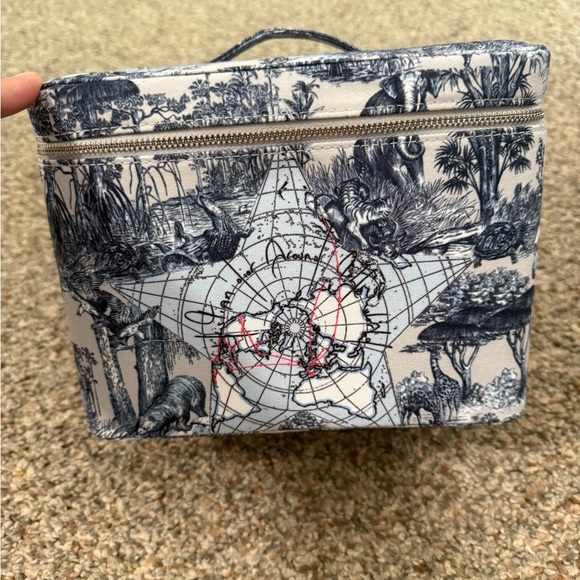 Dior Gray Vanity Case - Picture 1 of 5